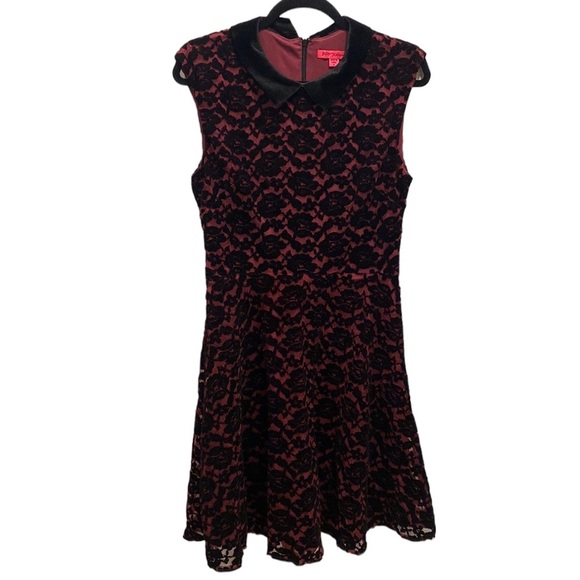 Betsey Johnson Dresses & Skirts - Vintage Betsey Johnson Black Rose Lace Maroon Pink Collared A-Line Dress Size 8